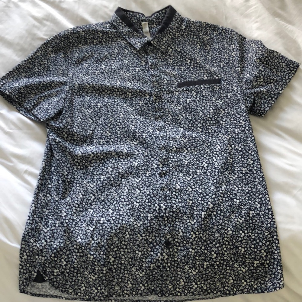 Size Large Lululemon Button Up